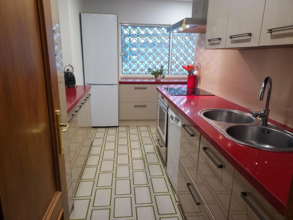 Apartamento A 150 Metros De La Playa Y Del Puerto Deportivo Estepona Luaran gambar